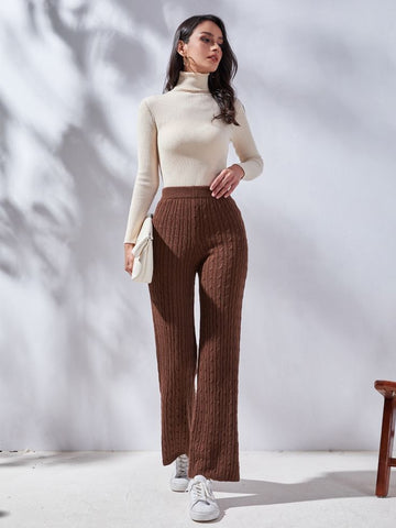 knit fabrics: trousers