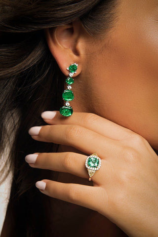 emerald stone: earrings