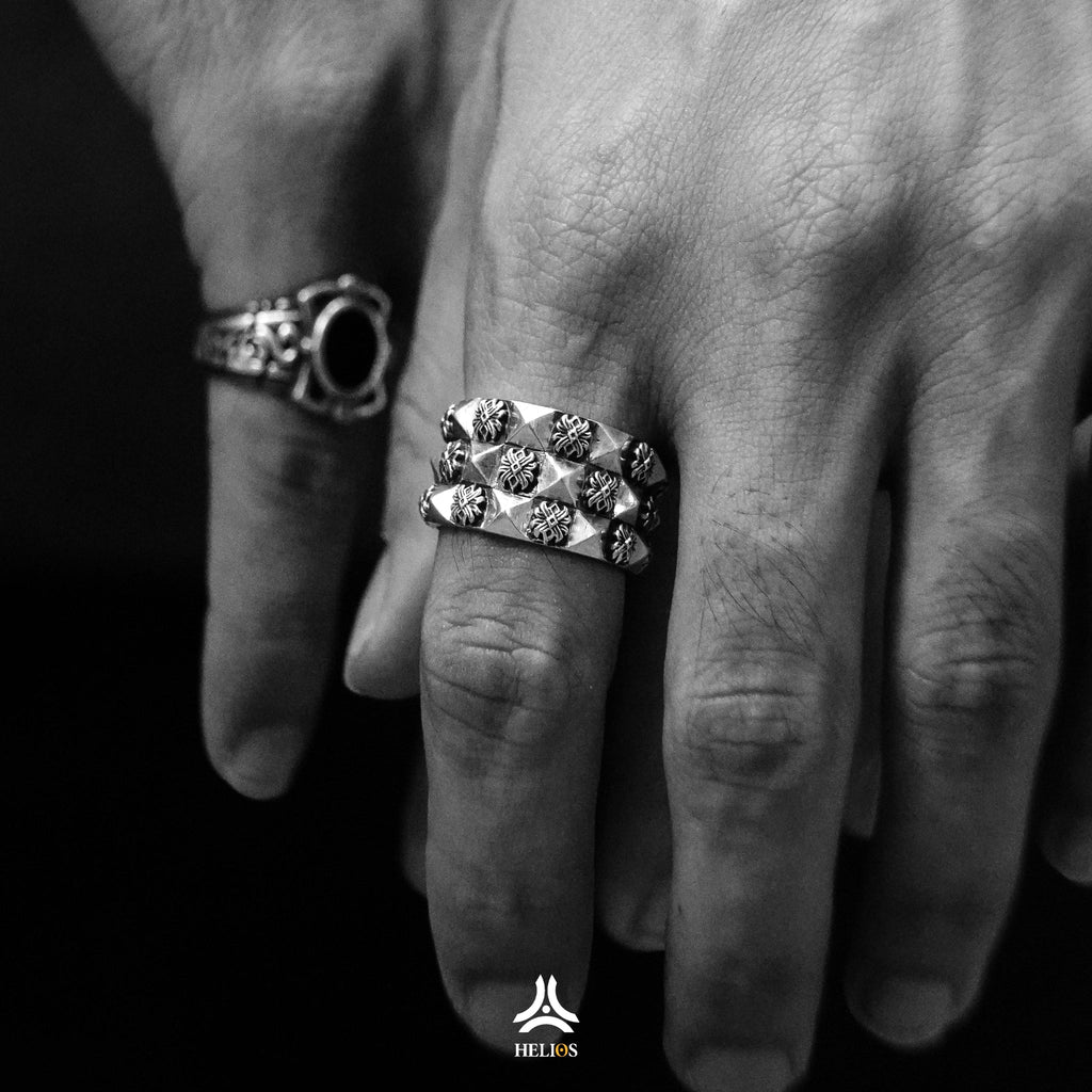 Nhẫn bạc nam - Sức hấp dẫn của những món trang sức cao cấp