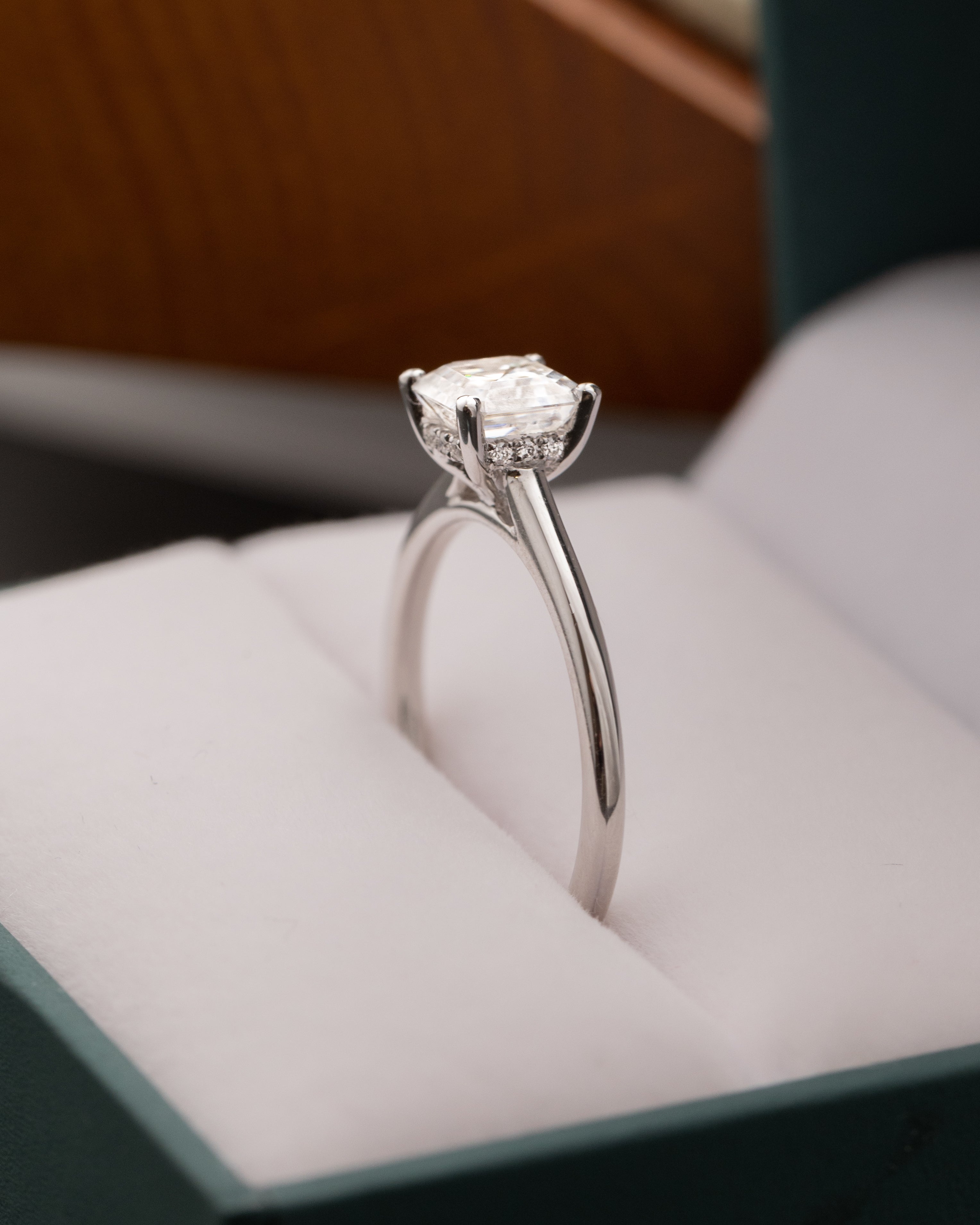 Ring Diamond Stock Photo - Download Image Now - Diamond Ring, Engagement  Ring, Jewelry - iStock