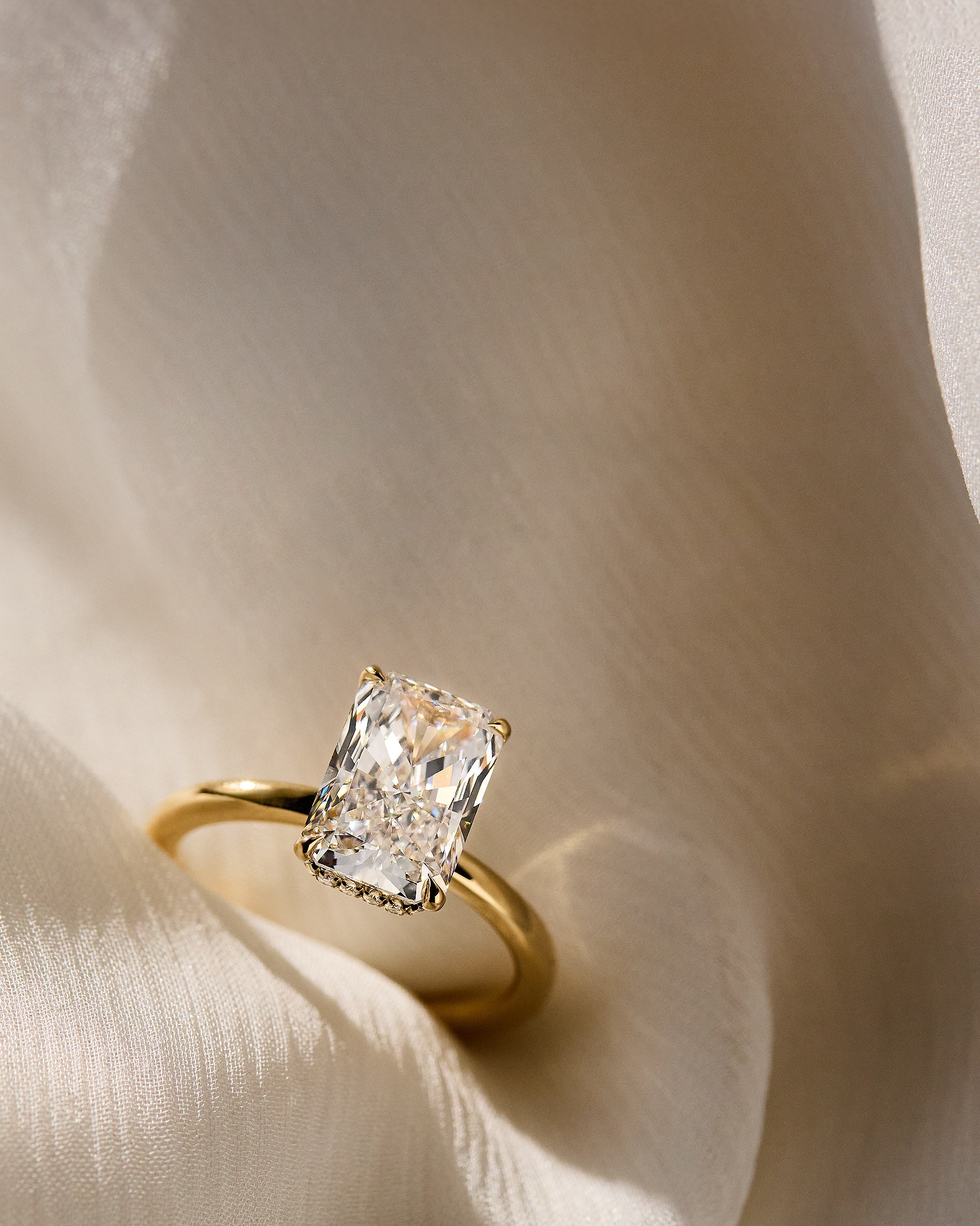 Buy Contemporary Platinum Diamond Ring Online | ORRA