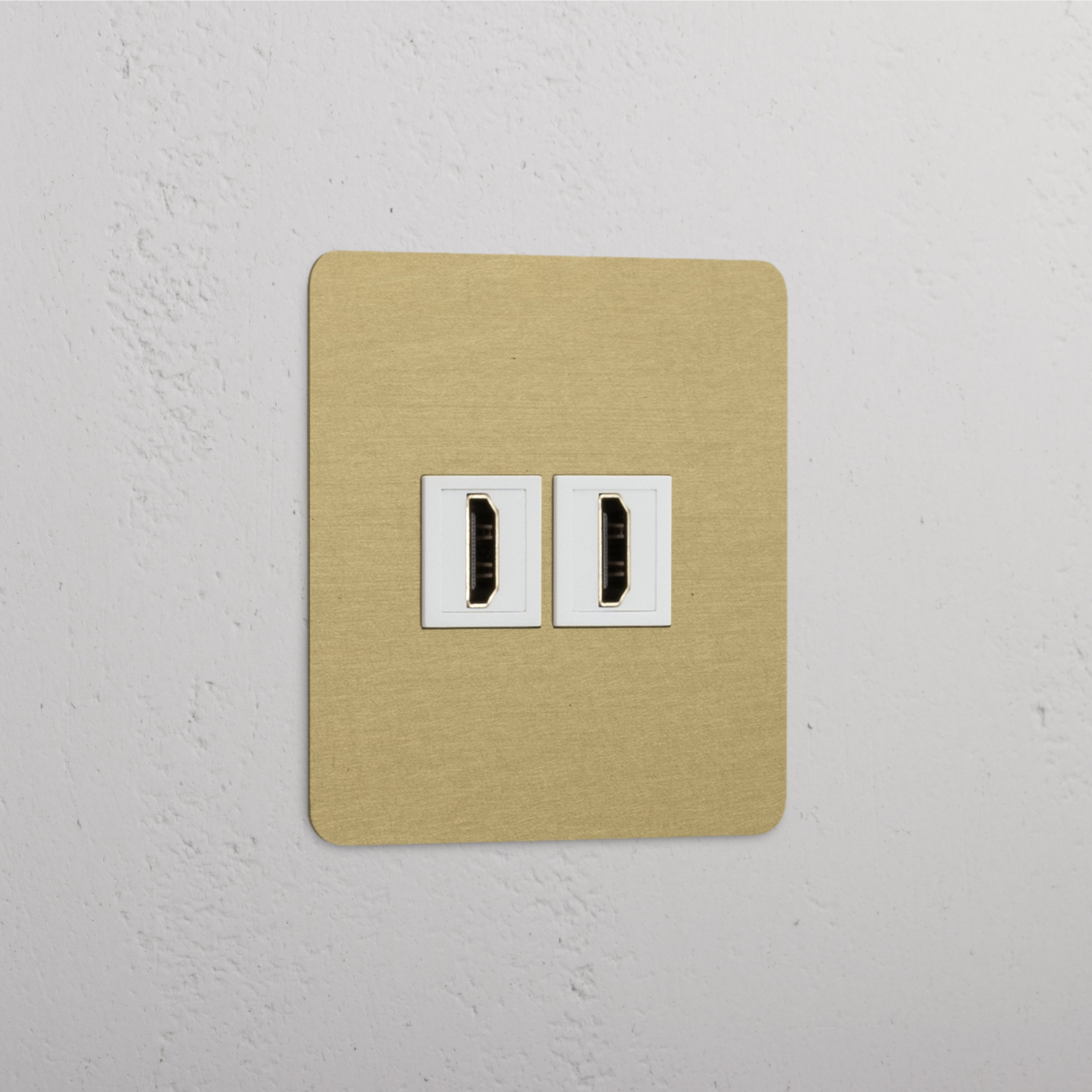 An image of Corston Architectural Detail | Prise HDMI x2 (Plaque Simple) | Laiton Ancien (In...