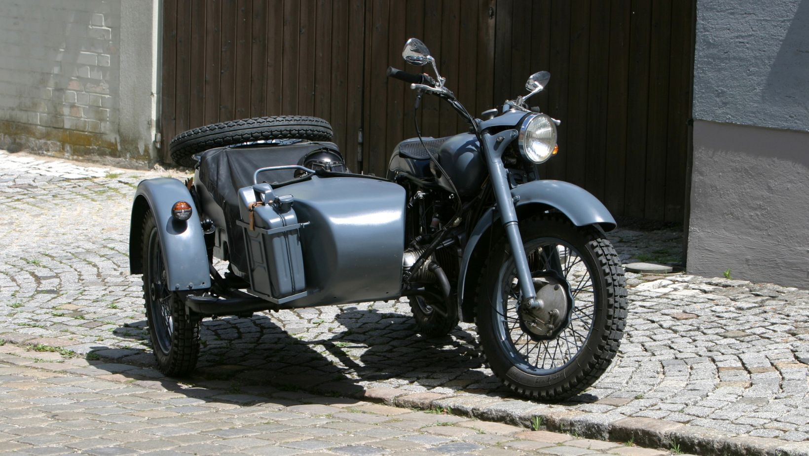BMW WW II motorcycle
