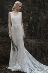 V-neck Lace Sheath Sheath Dress/Wedding Dress with a Court Train
