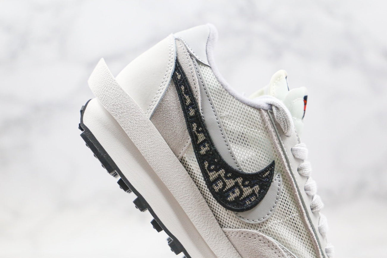 nike sacai x dior price