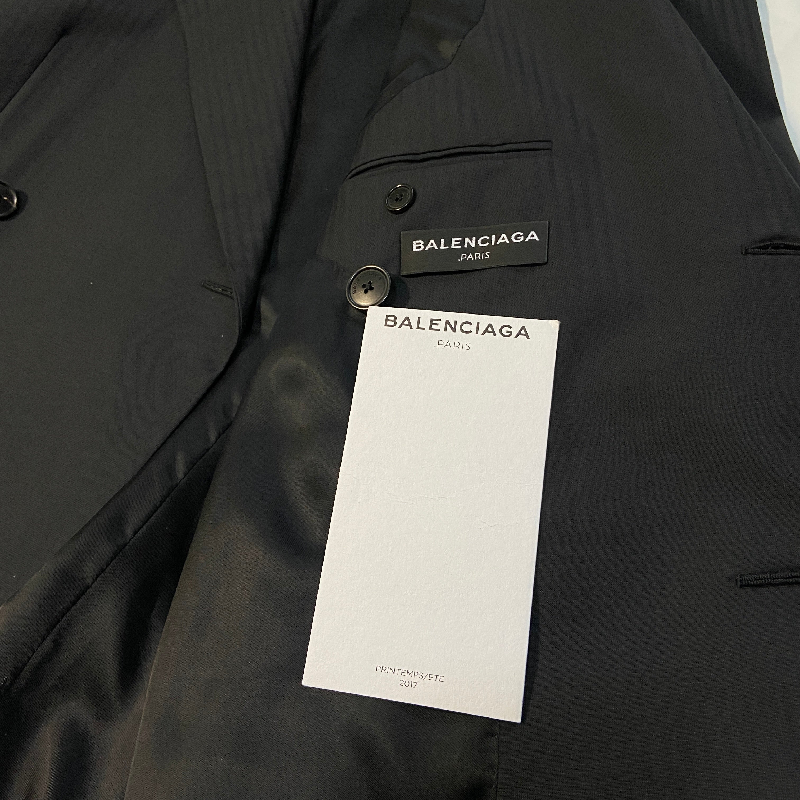 Balenciaga ss17 Double breasted coat with Shrunk shoulder padding 50