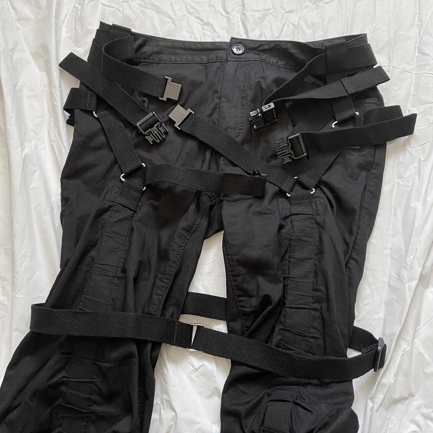 Junya Watanabe Spring 2003 black bondage parachute pants – Dusty