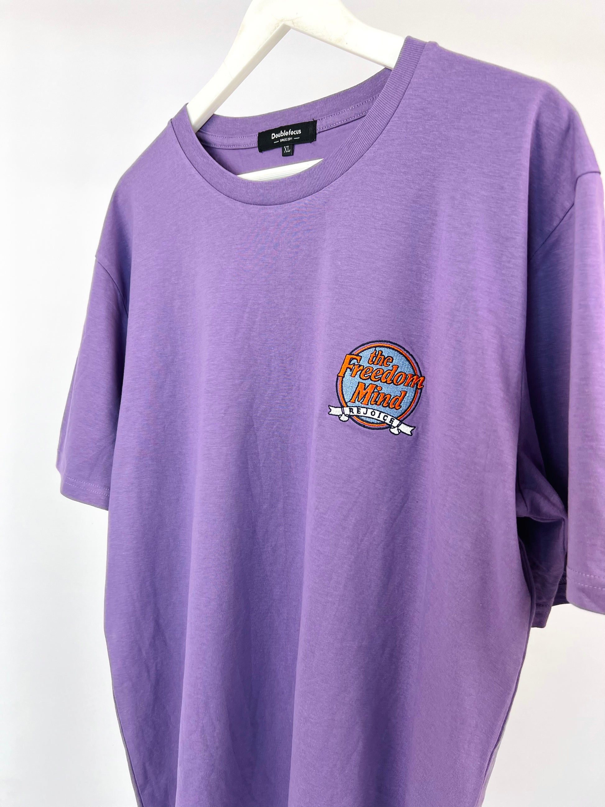Doublefocus Embroidered T-shirt in lilac – Garmisland