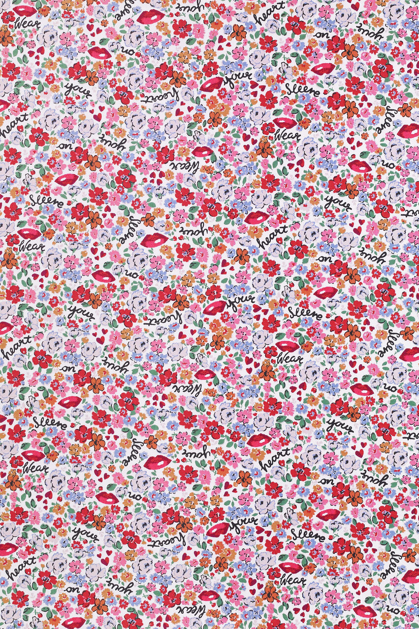 Lots of Love Cotton Fabric Roll – Lionheart Wallpaper