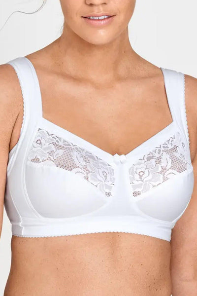 Lovely lace bra in cotton mix without underwiring Miss Mary Of Sweden