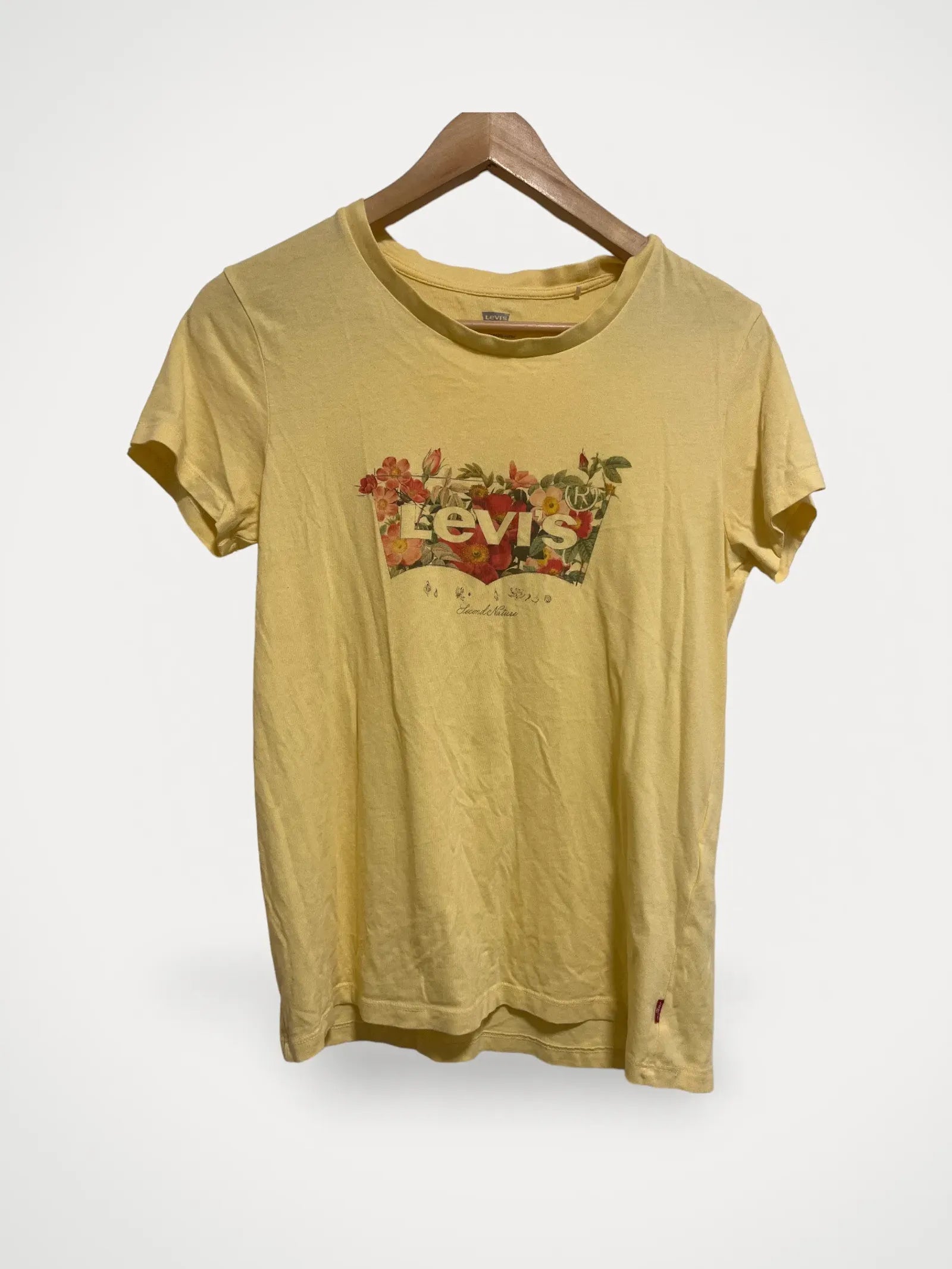 image of Levi's-t-shirt