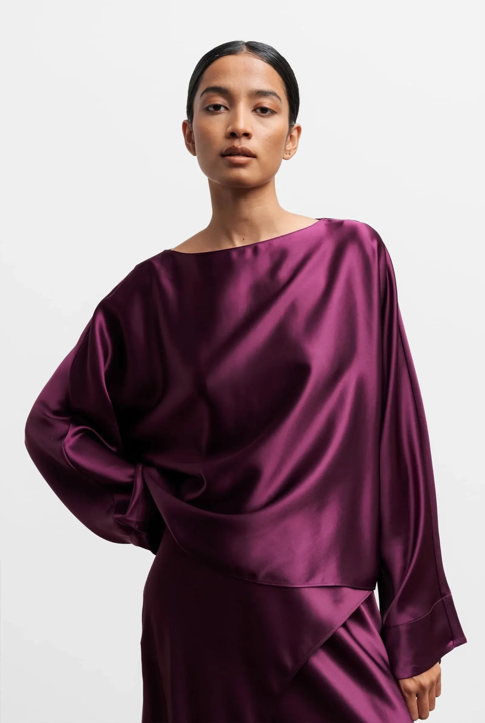 image of Ahlvar Gallery Nina-sidenblus NWT
