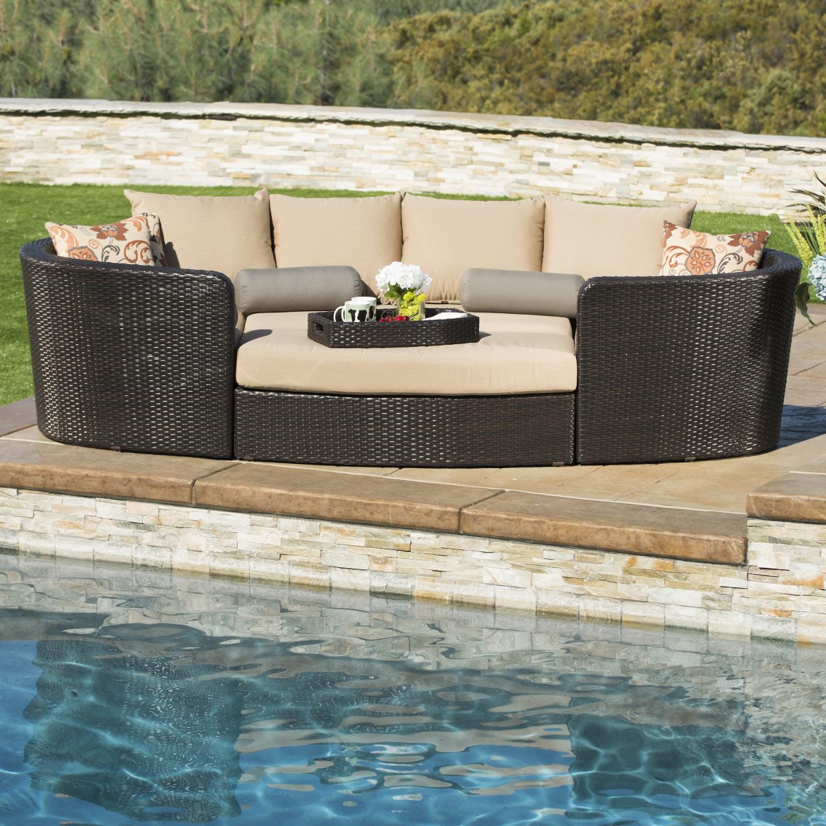 patio-trends-modular-seating-set-and-outdoor-day-bed