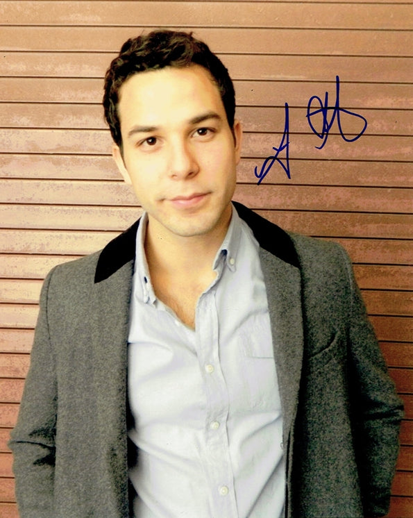 Skylar Astin Signed Photo