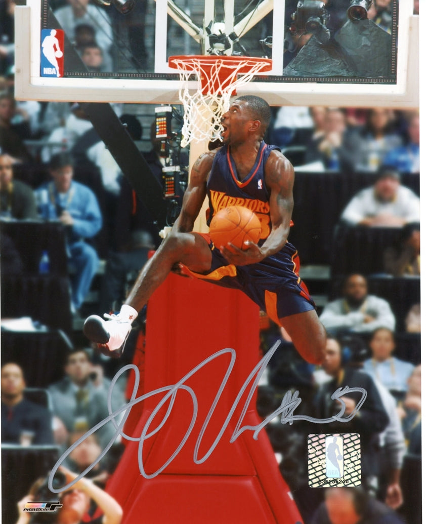 Jason Richardson - Signature Close-Up