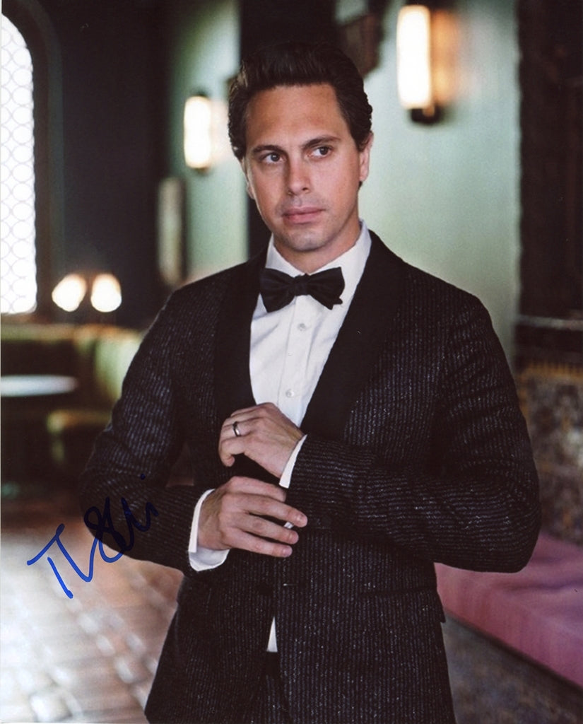 Thomas Sadoski Signed Photo