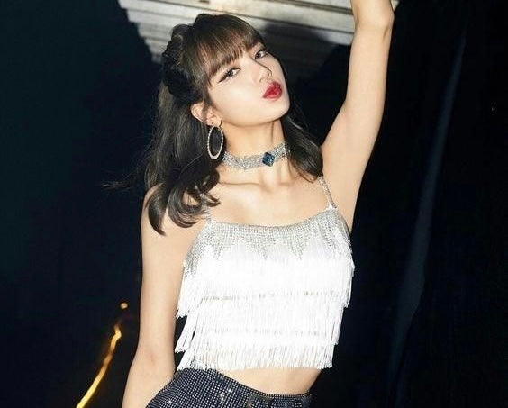 Top 10 Concert Stage Outfits That BLACKPINK Lisa Has Worn – unnielooks