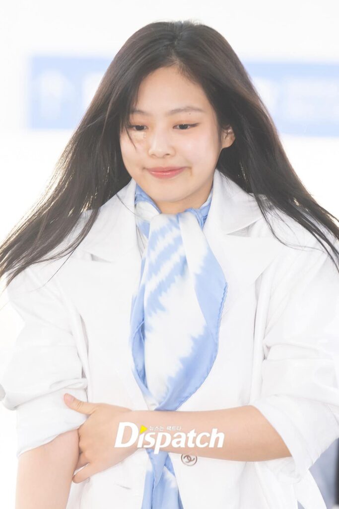 BLACKPINK Jennie Airport Outfit for Chanel Fashion Week 2023 – unnielooks