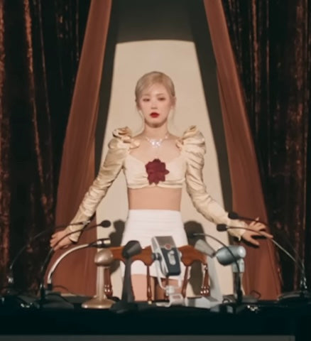 Miyeon’s Look #1 In Nxde MV