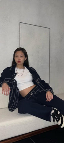 JENNIE IN HER BARRIE denim oversized cashmere and cotton jacket