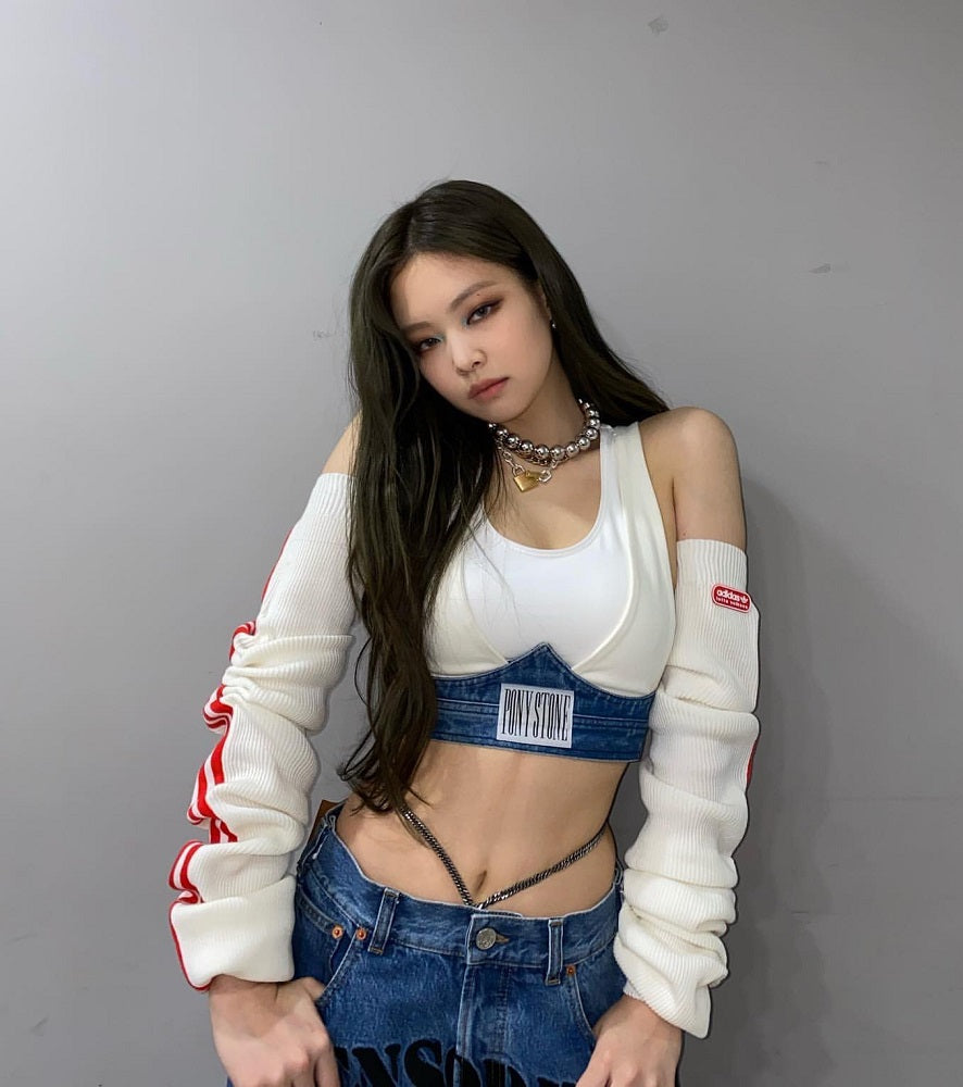 [Image: Jennie-BlackPink-Censored-Denim-Jeans-3_...1654883602]