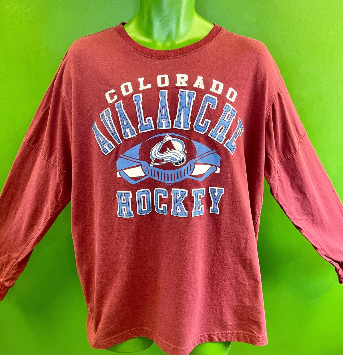 GIII Sports Men Colorado Avalanche V-Neck Long Sleeve Sweatshirt, Maroon, Medium