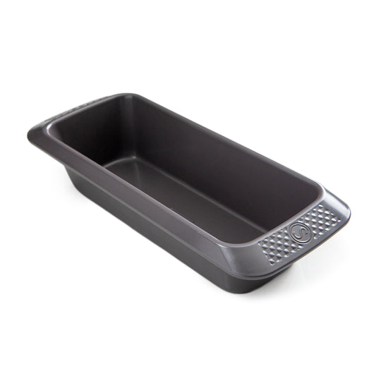 9-Inch Round Cake Pan – Saveur Selects