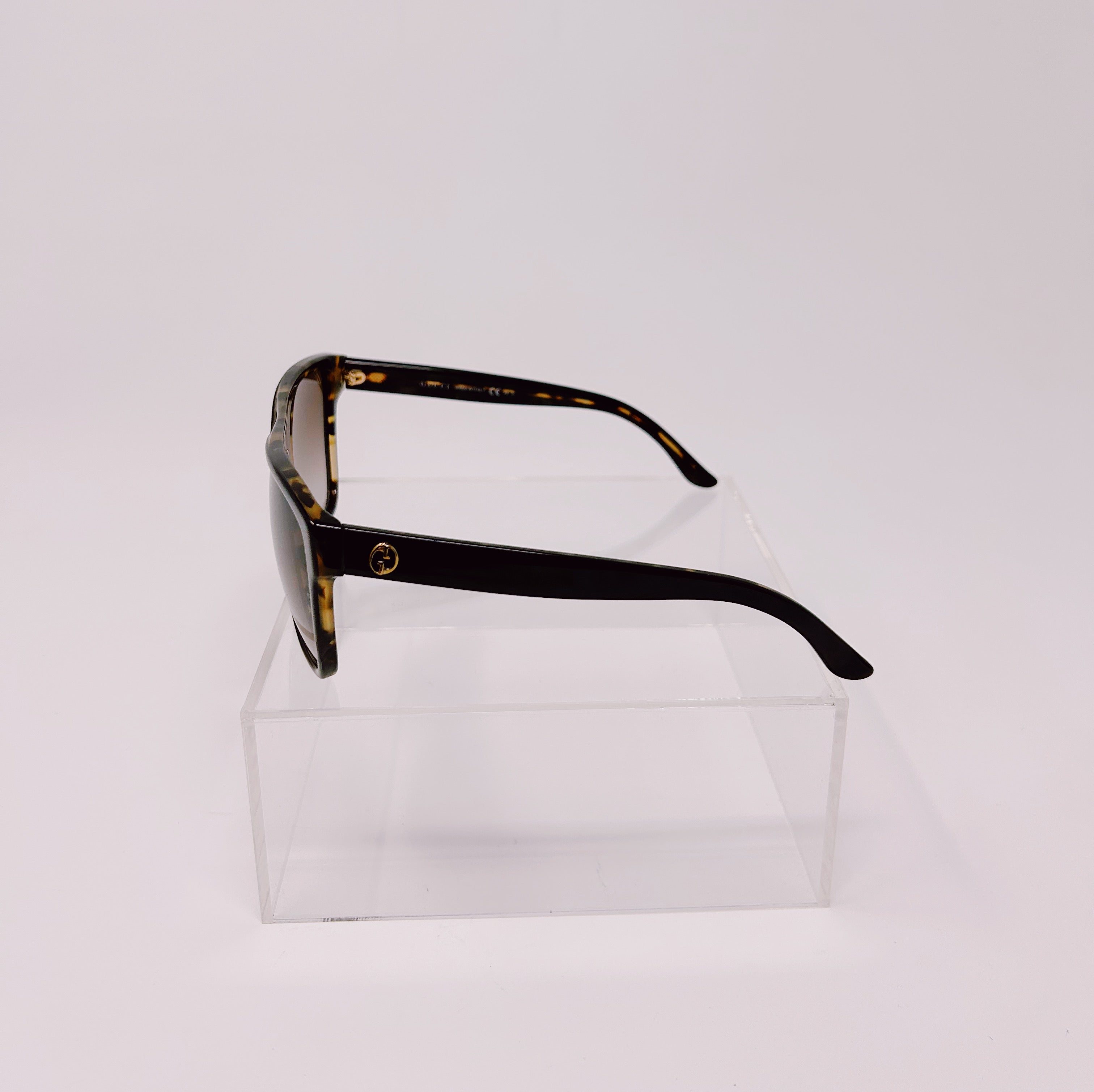 Gucci Shield Sunglasses | Luxury Finds Consignment
