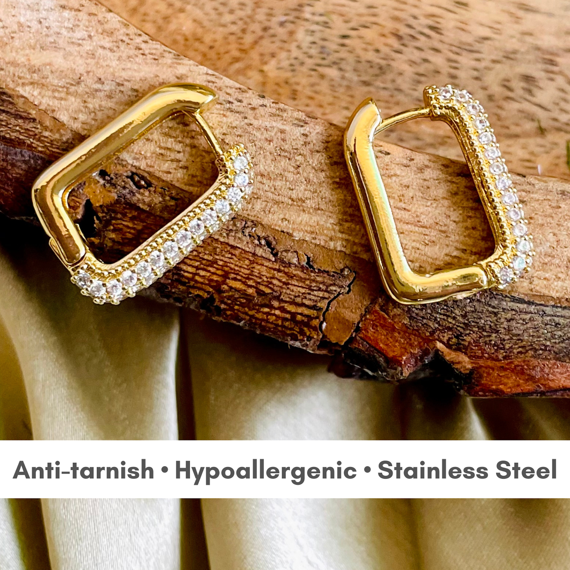 Salve ‘Stunner’ Anti-Tarnish Gold-Toned Rectangular Huggie Hoops