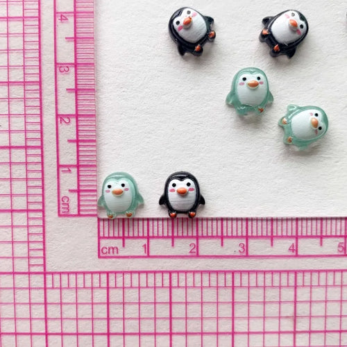 50pcs Cute 9mm Resin Mini Penguin Series Flat Back Stone Figurines DIY Wedding Scrapbook Manicure Accessories