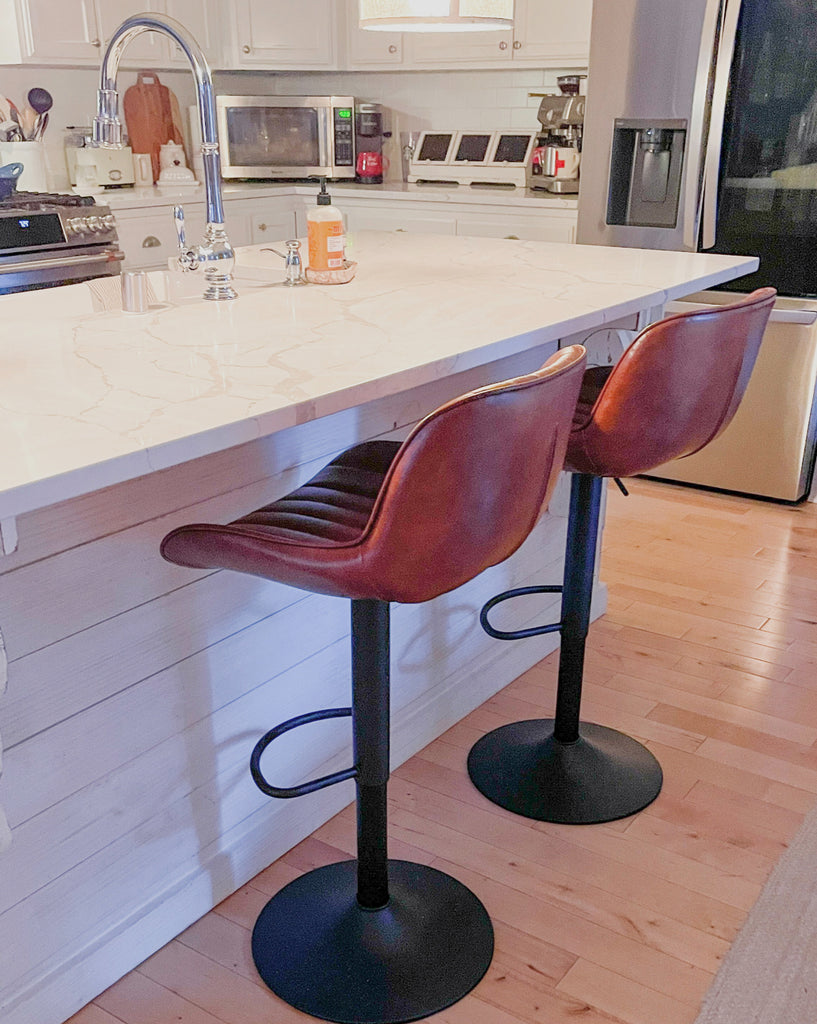 Bar Stool Comfort And Ergonomics | Art Leon