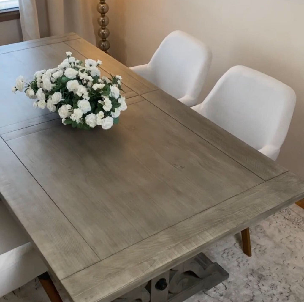 How to Choose Chairs for Your Dining Table