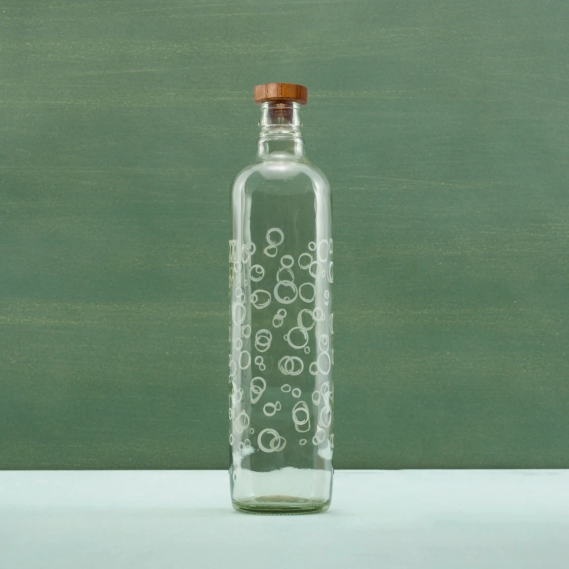 Bubbles Glass Water Bottle with Wooden Stopper-750 ml Dweva