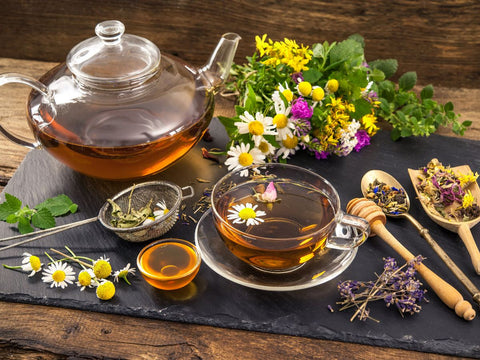 Herbal Teas can support hydration while breastfeeding
