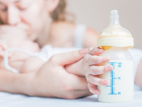 https://cdn.shopify.com/s/files/1/0645/7661/8744/files/EasyJug_Blog_-_breastmilk_bottle_480x480.jpg?v=1688418119