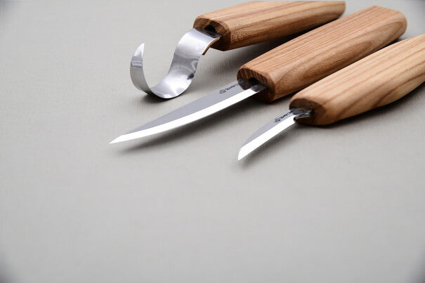 BeaverCraft DIY08 Wood Carving Kit for Kids & Beginner C2 Whittling Knife  for Fine Chip Carving Wood and General Purpose