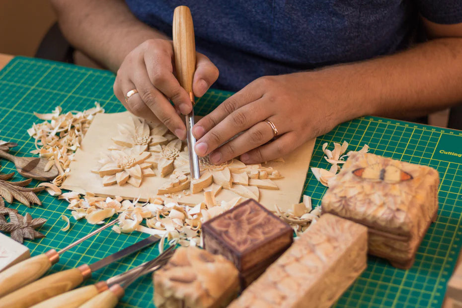 Wood Carving Techniques for Beginners – BeaverCraft Tools