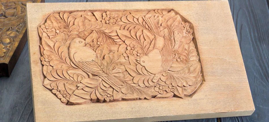 relief birds carving