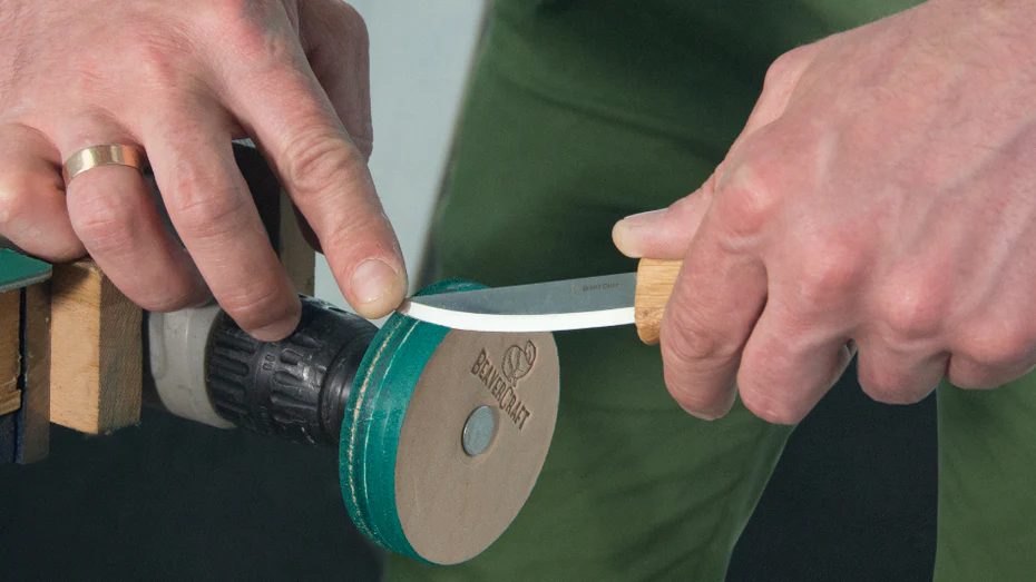 sharpening wood carving knife