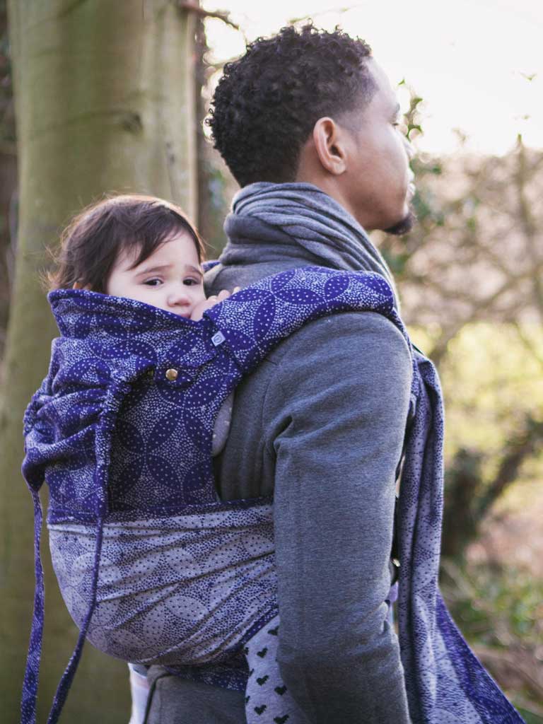 Oscha Cairis Half Buckle Baby & Toddler Carrier