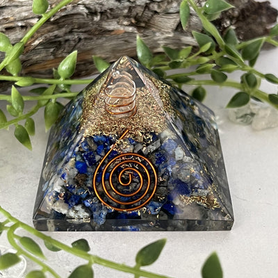 Orgonite Pyramid Lapis Mini