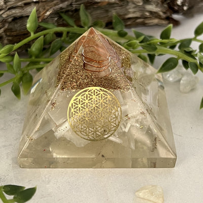 Orgonite Pyramid Selenite Mini