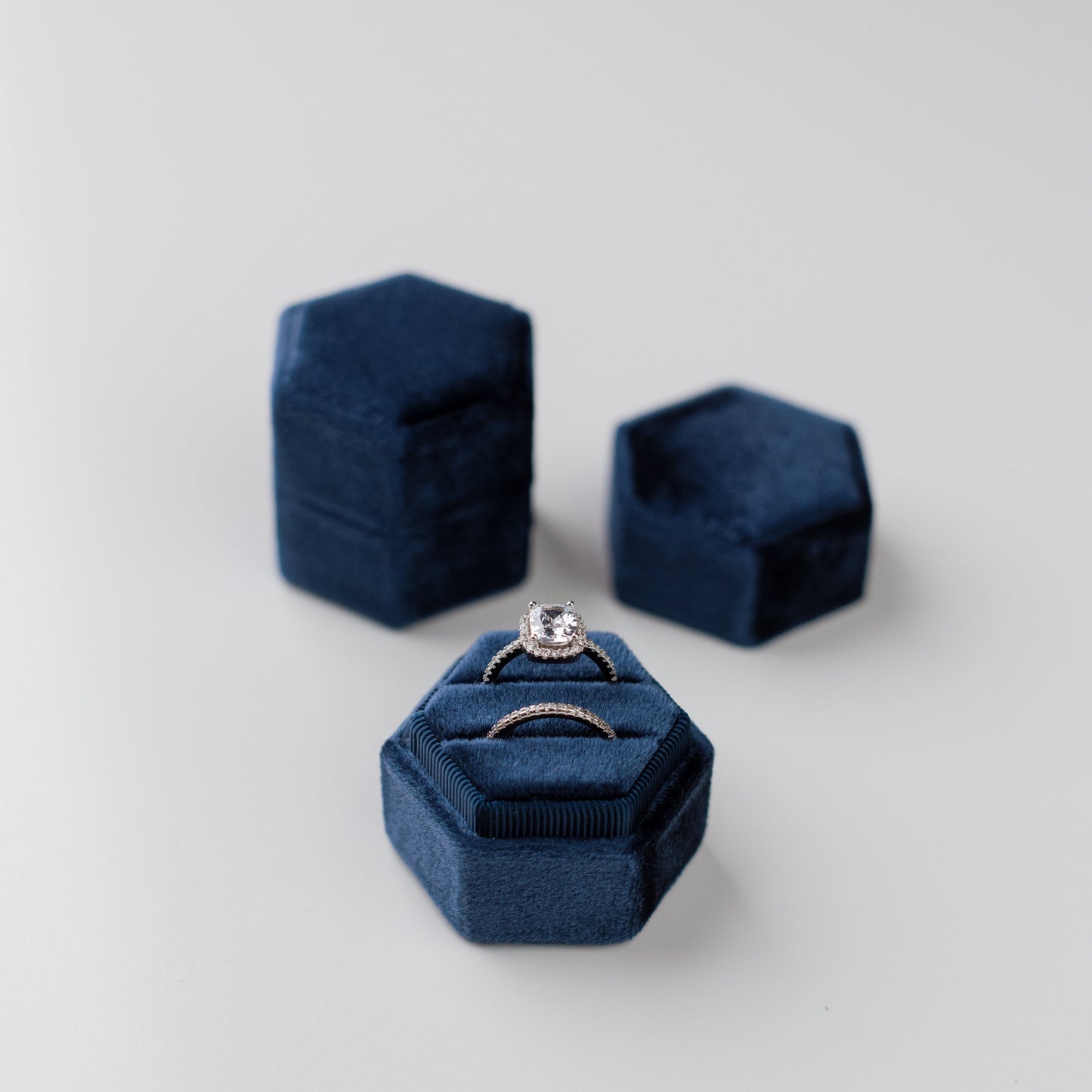 Hyacinth Hexagon Ring Box