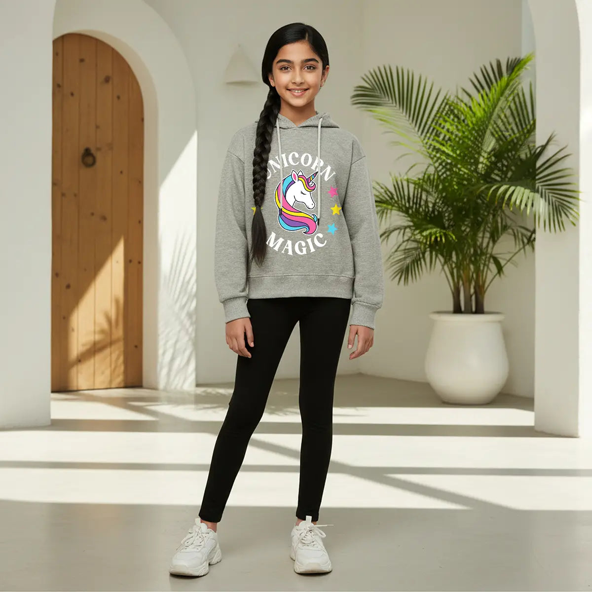 Girls' graphic hooded sweatshirt with long sleeves