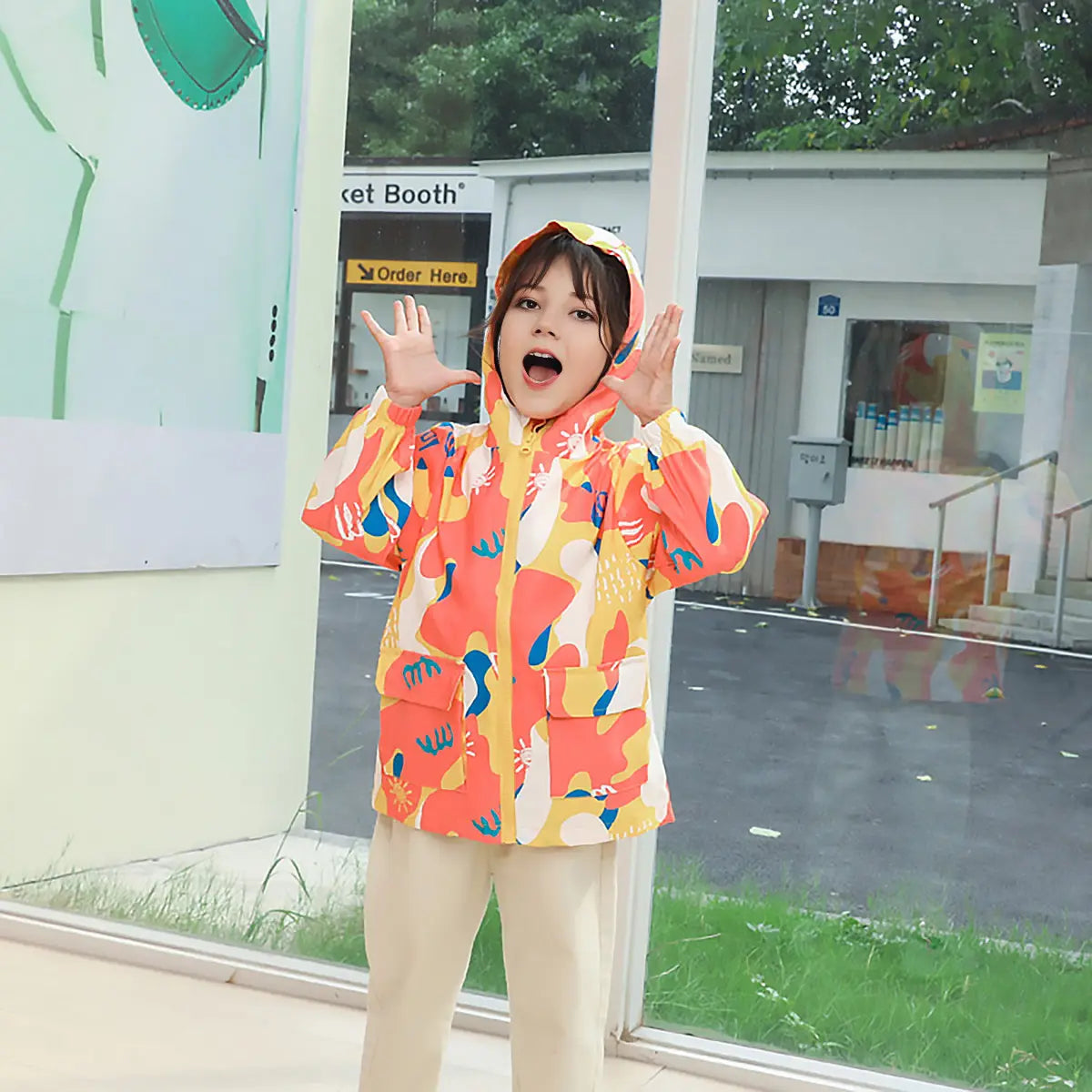 Girls Multicolor Abstract Printed Hooded Zipper Jacket With Fleece Vest Coats & Jackets