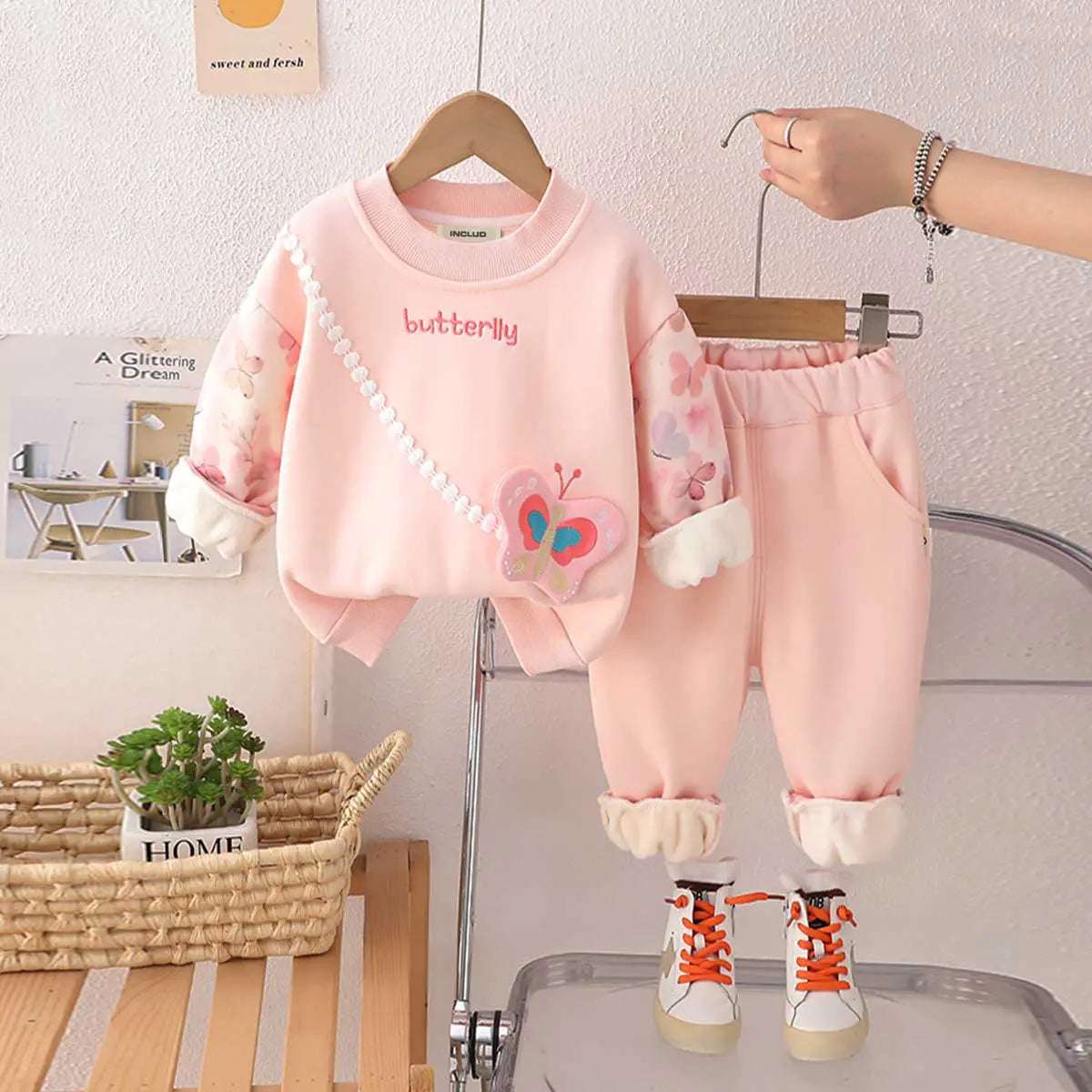 Girls Pink Butterfly Applique Sweatshirt With Joggers Set Sets Pink 1-2 Y