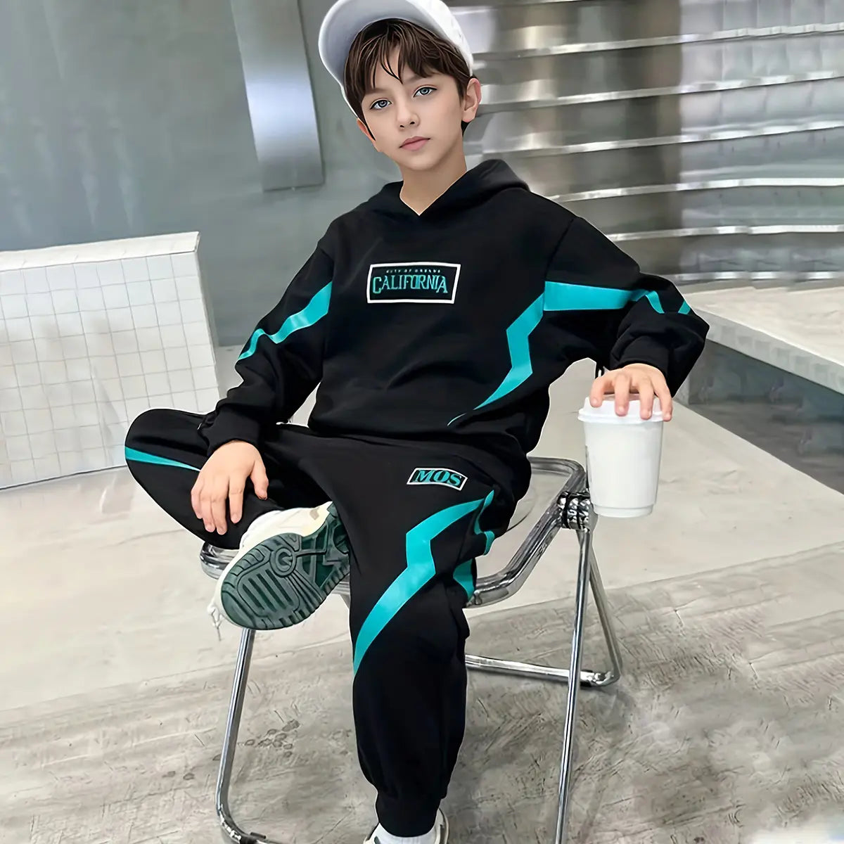Boys Black Typographic Printed Hooded Sweatshirt With Jogger Sets Sets