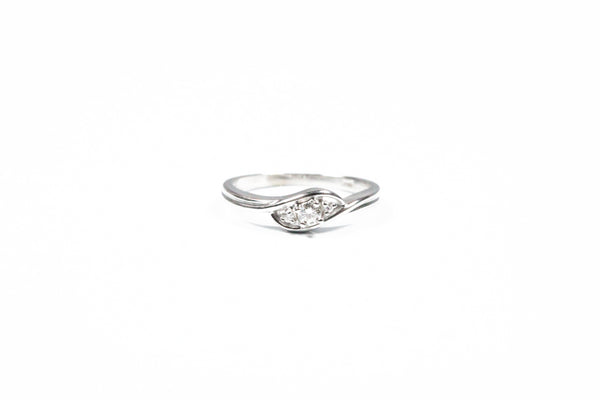 White Gold Three Stone Diamond Promise Ring – Wattsson & Wattsson ...