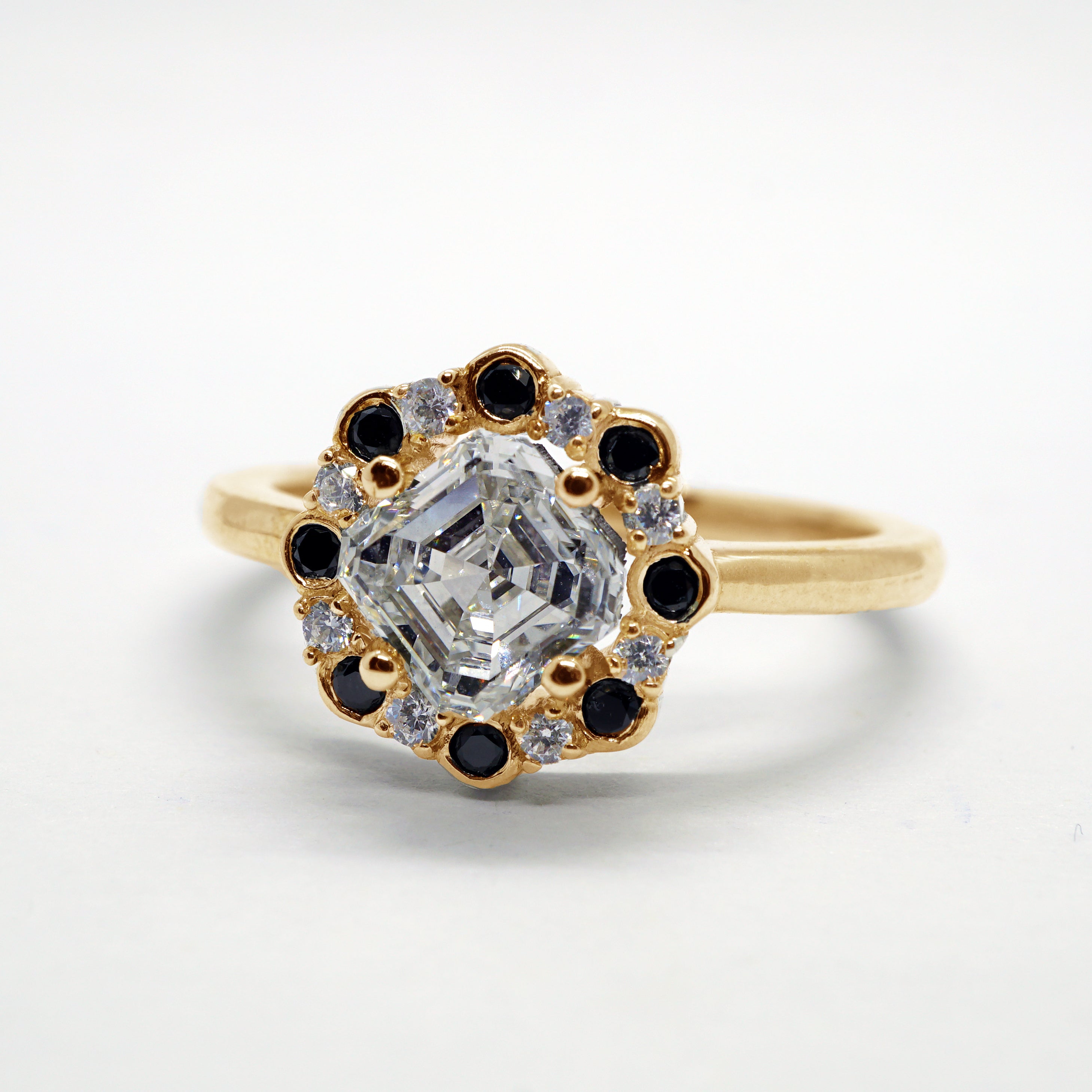 One Of A Kind: Venetian Mirror Diamond Ring, 0.99ct
