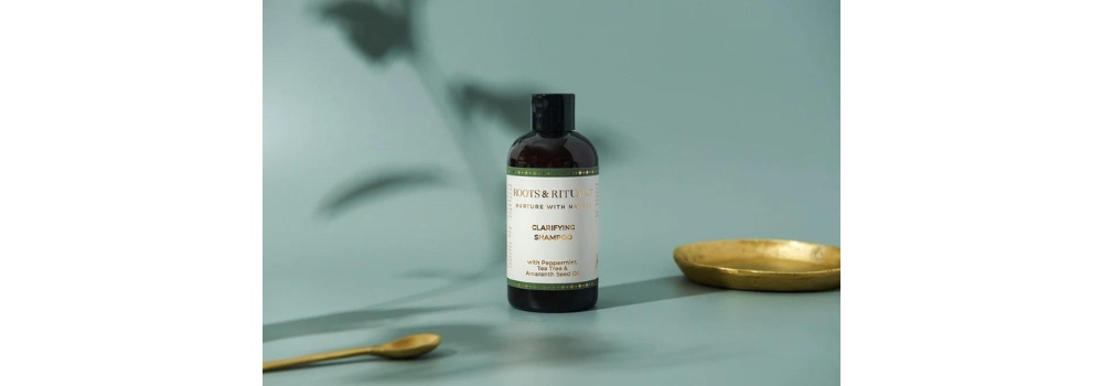 Roots & Rituals Ayuredic Herbal Shampoo